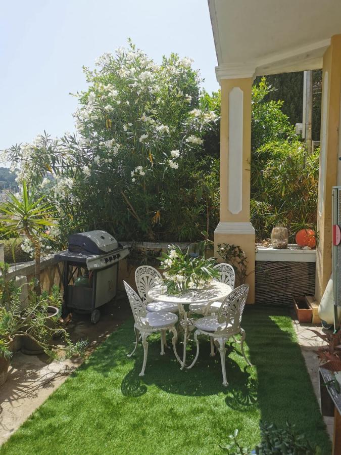 Petit Paradis - St Mandrier Village Saint-Mandrier-sur-Mer Esterno foto